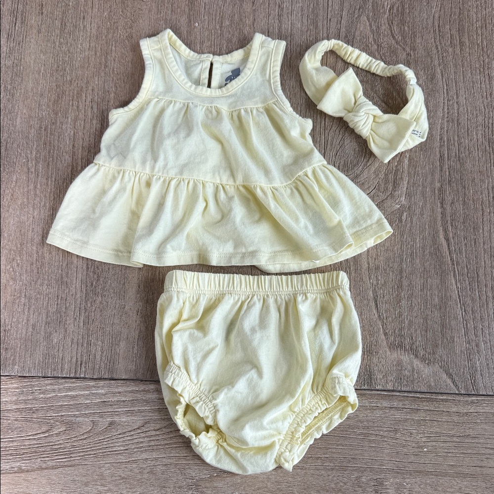 GAP Baby Yellow Set with Headband Size 3-6 Months